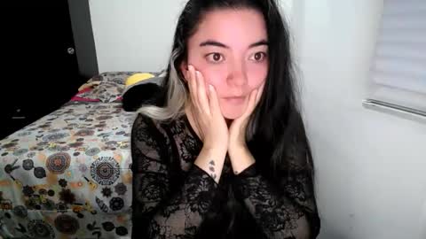 Snapshot of mocca_117 chatting on 17, 12, 2025 Sam online show from 17, 12, 2025