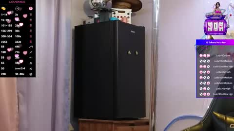 Snapshot of mocha_ chatting on 16, 11, 2025 MOCHA JAMES THE NPC online show from 16, 11, 2025