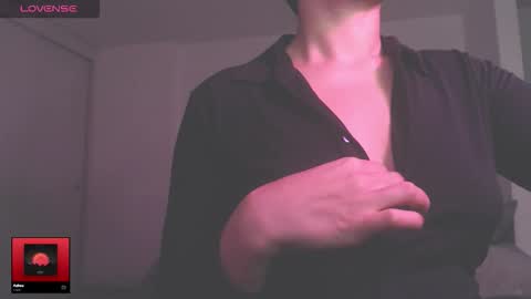 Snapshot of modjo_ chatting on 11, 10, 2025 Modjo online show from 11, 10, 2025