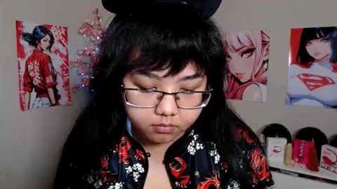 Molly online show from 1, 11, 2025