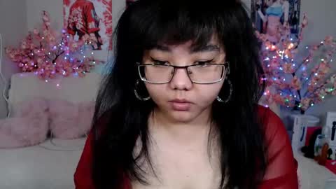 Molly online show from 6, 4, 2026