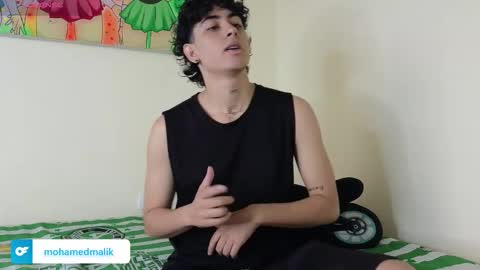 Snapshot of mohamed_malik chatting on 5, 12, 2025 mohamed_malik online show from 5, 12, 2025