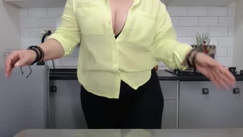 erika online show from 6, 2, 2025