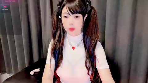 Snapshot of moli666 chatting on 3, 6, 2026 Alice online show from 3, 6, 2026