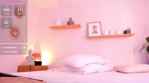 Snapshot of moll1e_ chatting on 12, 2, 2025 M o L l i E online show from 12, 2, 2025