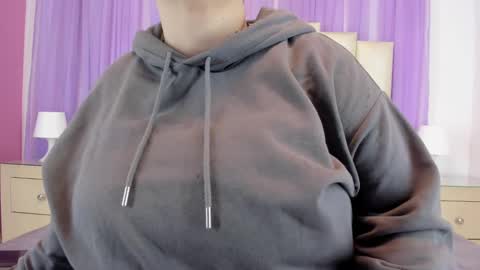 Hey Guys  Im Mollie online show from 29, 12, 2024