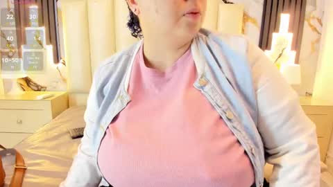 Hey Guys  Im Mollie online show from 16, 2, 2025