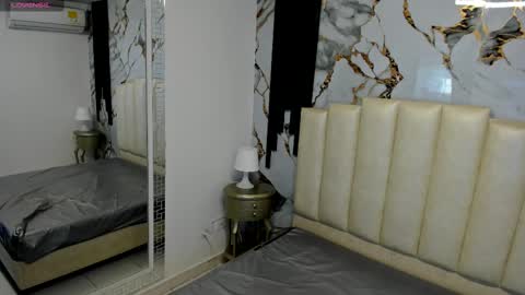 Hey Guys  Im Mollie online show from 14, 9, 2025