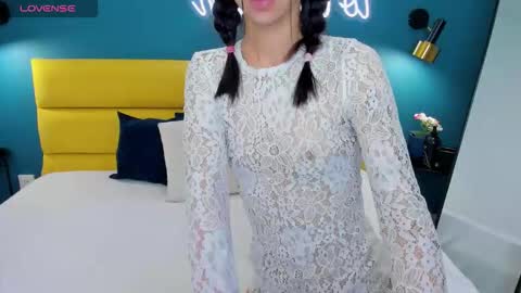 Snapshot of molly__cutie chatting on 30, 11, 2025 Molly online show from 30, 11, 2025