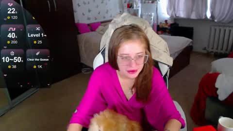 Molly Prvt is open online show from 11, 4, 2026