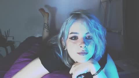 Molly Crow online show from 5, 12, 2024