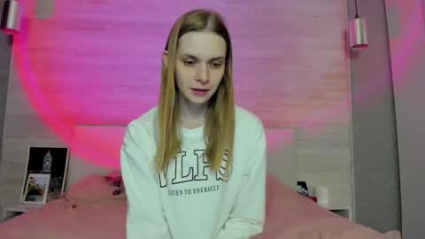 Molly Hunt online show from 13, 3, 2026