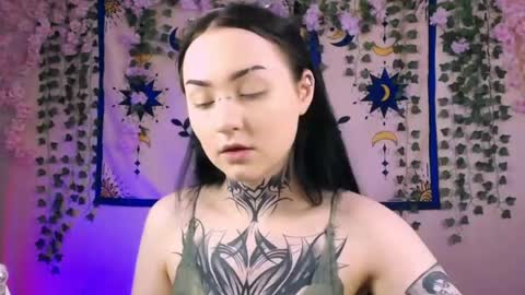 molly_kisss online show from 6, 5, 2026