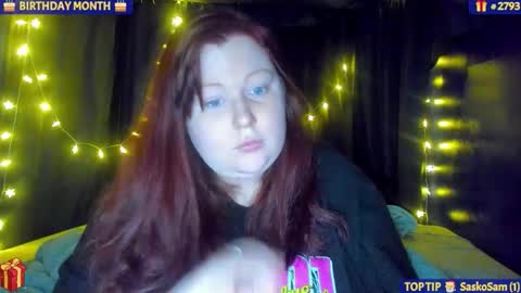Snapshot of molly_moons chatting on 1, 12, 2025 molly_moons online show from 1, 12, 2025