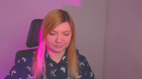 Molly online show from 20, 1, 2025