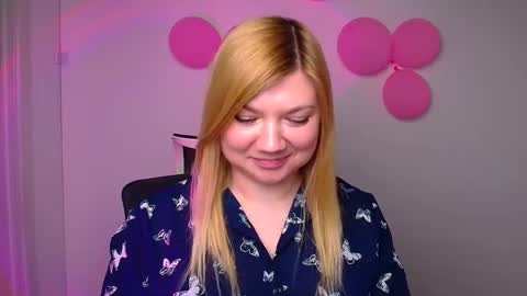 Molly online show from 11, 3, 2025