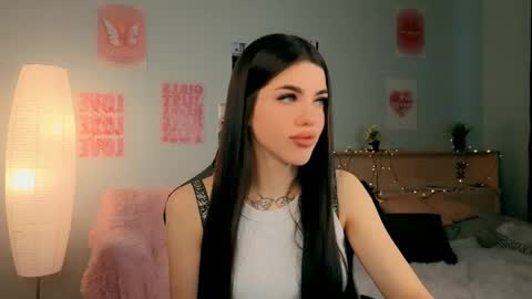Molly online show from 7, 4, 2026