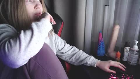 I have new photos come and see with love Molly online show from 10, 2, 2025