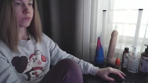 I have new photos come and see with love Molly online show from 11, 2, 2025