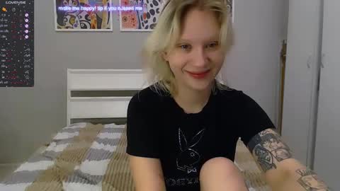 Snapshot of molly_smolly_ chatting on 22, 2, 2025 lo online show from 22, 2, 2025