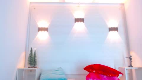 Molly Spears online show from 8, 1, 2025