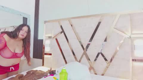 Snapshot of molly_sweetee chatting on 18, 10, 2025 Yuli online show from 18, 10, 2025