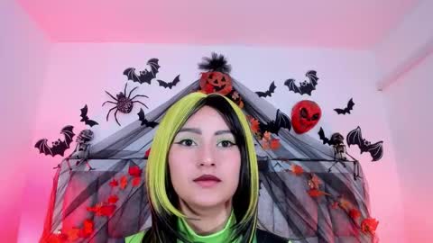 Snapshot of molly_sweetlove chatting on 25, 10, 2025 molly_sweetlove online show from 25, 10, 2025