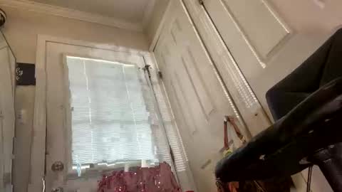 Snapshot of molly_theslut chatting on 25, 3, 2026 molly_theslut online show from 25, 3, 2026