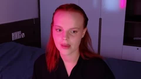 Snapshot of mollybossy chatting on 11, 7, 2026 Molly online show from 11, 7, 2026