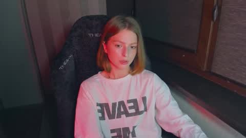 Snapshot of mollydangerous chatting on 24, 9, 2025 Taisha online show from 24, 9, 2025