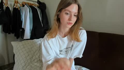 Snapshot of mollydangerous chatting on 21, 5, 2026 Taisha online show from 21, 5, 2026