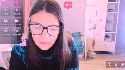 Snapshot of mollylollipop20 chatting on 6, 11, 2025 KIRA online show from 6, 11, 2025