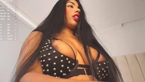 Molly  online show from 19, 12, 2024