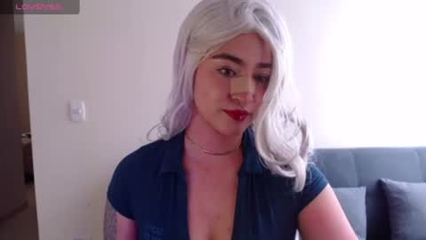 Molly  online show from 6, 7, 2026
