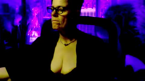 MollySun Nina Randmann online show from 9, 4, 2026