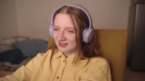 mollytucker online show from 20, 12, 2024