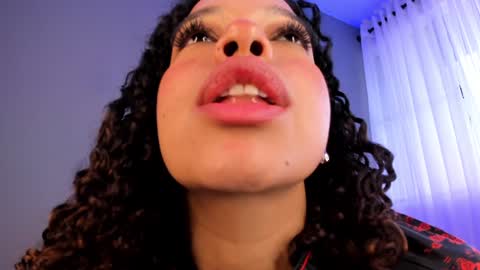 Snapshot of mollyybloom chatting on 24, 1, 2025 Molly online show from 24, 1, 2025