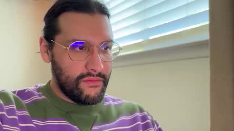 molten_escargot online show from 12, 1, 2026