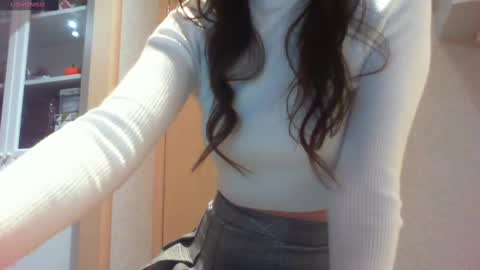 Hailey online show from 16, 2, 2025