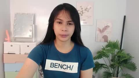 MOMIKHEM online show from 14, 9, 2025