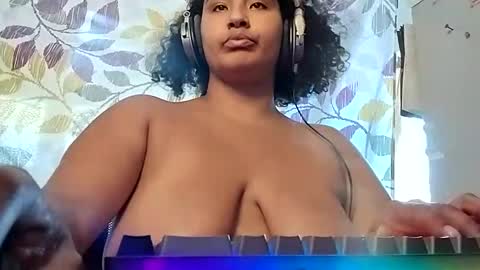 Mommy bubbles online show from 6, 10, 2025