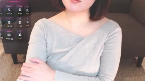 Snapshot of momo612238 chatting on 4, 12, 2025 Momo online show from 4, 12, 2025