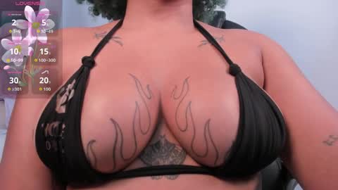 Momo  online show from 4, 4, 2026