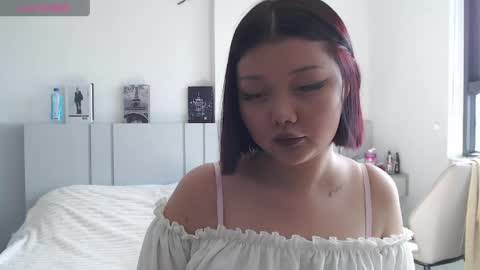 Snapshot of momomoonxxx chatting on 8, 6, 2026 Kim Jang Mi online show from 8, 6, 2026