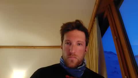 Snapshot of moms_little_monster chatting on 23, 11, 2025 moms_little_monster online show from 23, 11, 2025