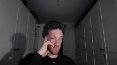 Snapshot of moms_little_monster chatting on 27, 11, 2025 moms_little_monster online show from 27, 11, 2025