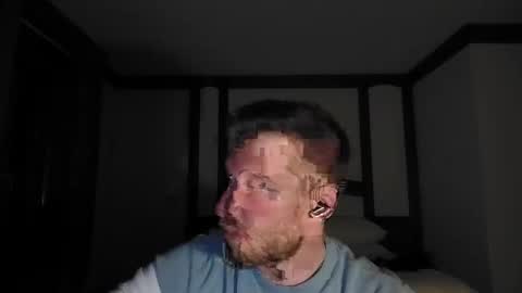 Snapshot of moms_little_monster chatting on 15, 12, 2025 moms_little_monster online show from 15, 12, 2025