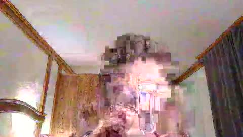 Snapshot of moms_little_monster chatting on 15, 1, 2026 moms_little_monster online show from 15, 1, 2026