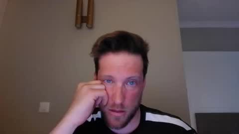 moms_little_monster online show from 12, 4, 2026