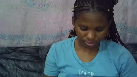 momsdoll online show from 18, 4, 2026